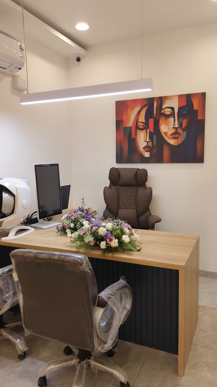 Consultation and diagnostics room